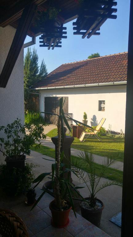 Sobe Rooms Szobák Zimmer KIS Palić Exterior foto